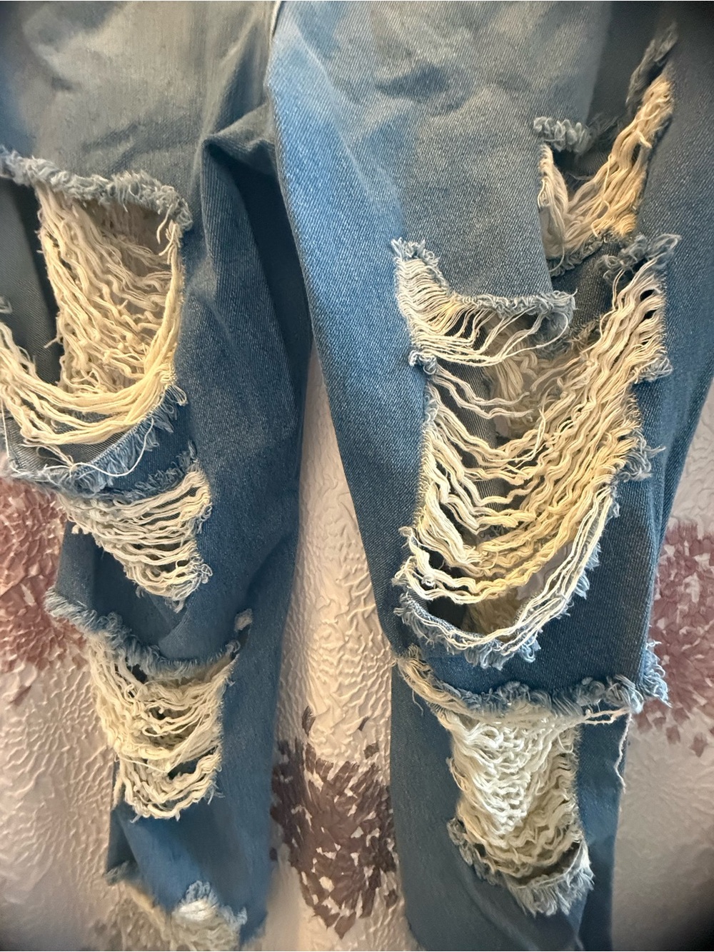 Fashion Nova Preston Distressed Jeans - Size 16 (Worn Once!)